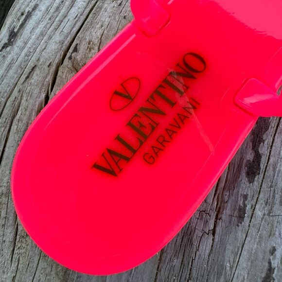 Valentino Garavani Rockstud PVC Jelly Sandals Flats Jellies Hot Neon Pink 38 / 8 - Picture 13 of 13